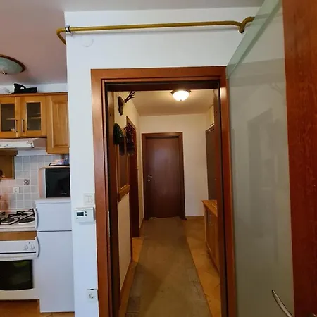 Apartament Sa Garaznim Mjestom